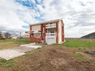 Izdavanje, kuća, 300m², Rogami, Podgorica - image 1