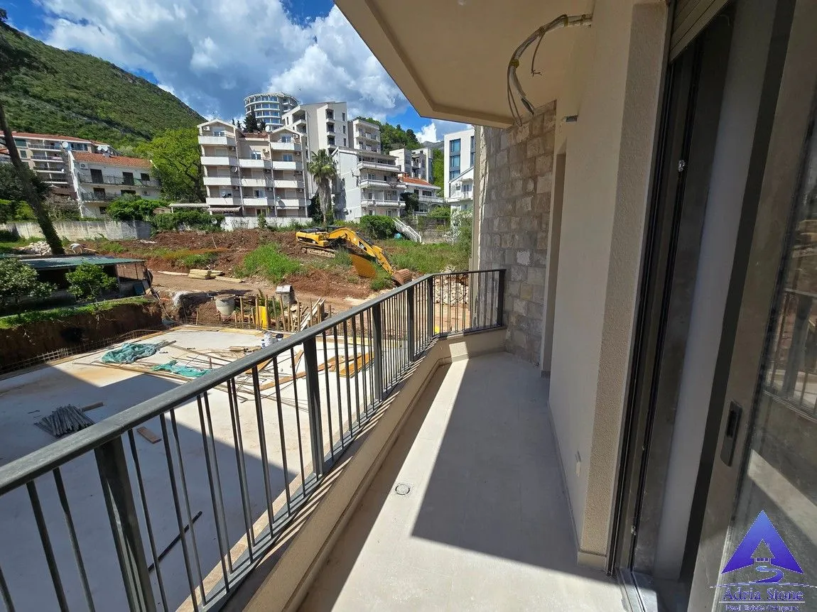 Sale, one bedroom apartment, 48m², Bečići, Budva