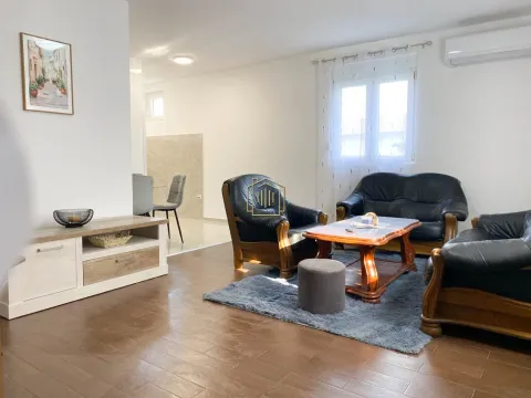 Rent, one bedroom apartment, 70m², Zabjelo, Podgorica - image 1