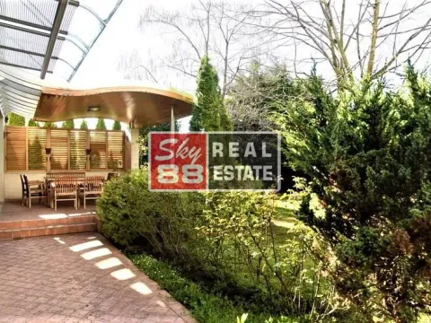 Prodaja, kuća, 990m², Savski Venac, Beograd