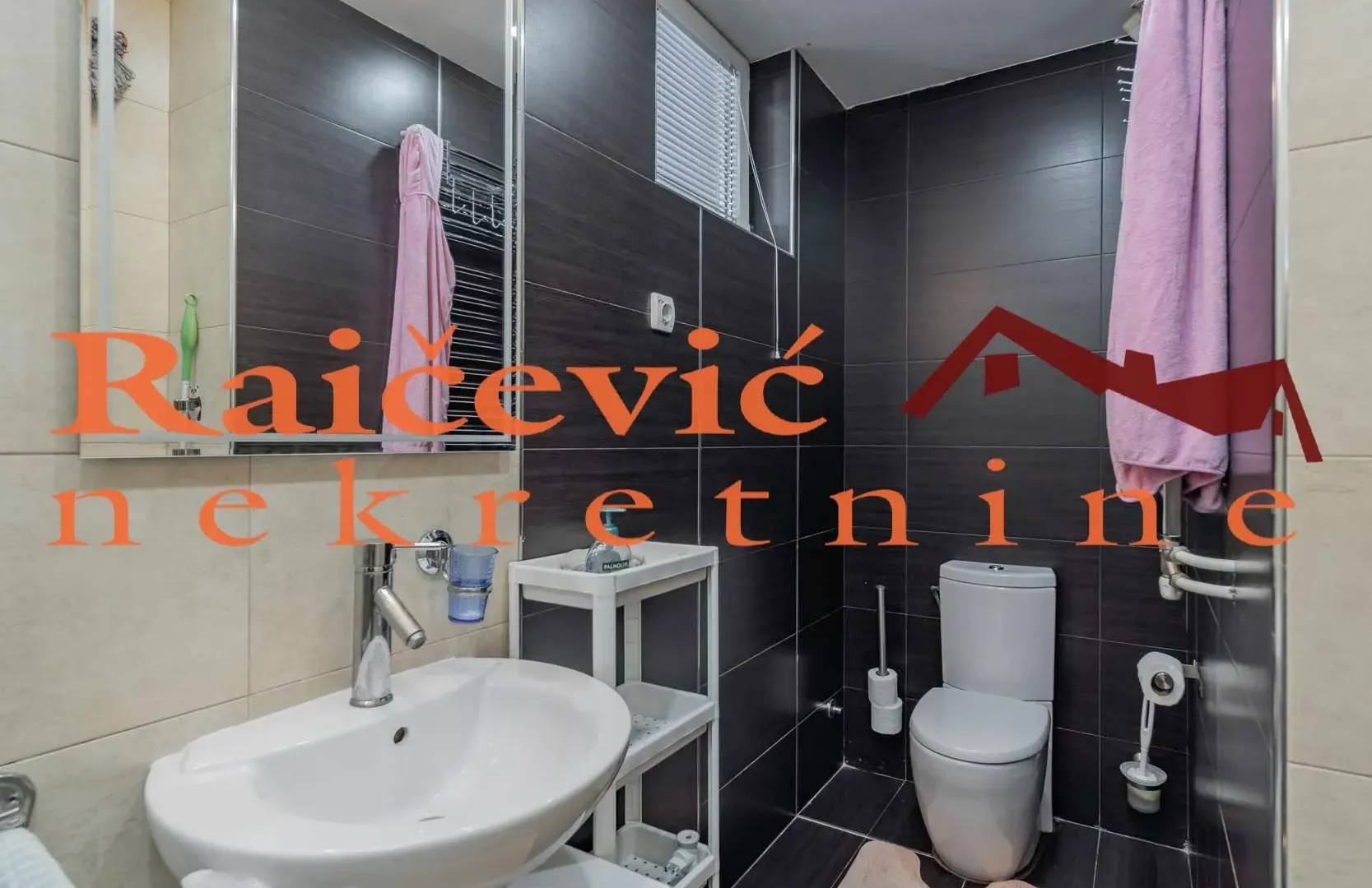 Sale, four bedroom apartment, 160m², Zvezdara Sve Podlokacije, Beograd