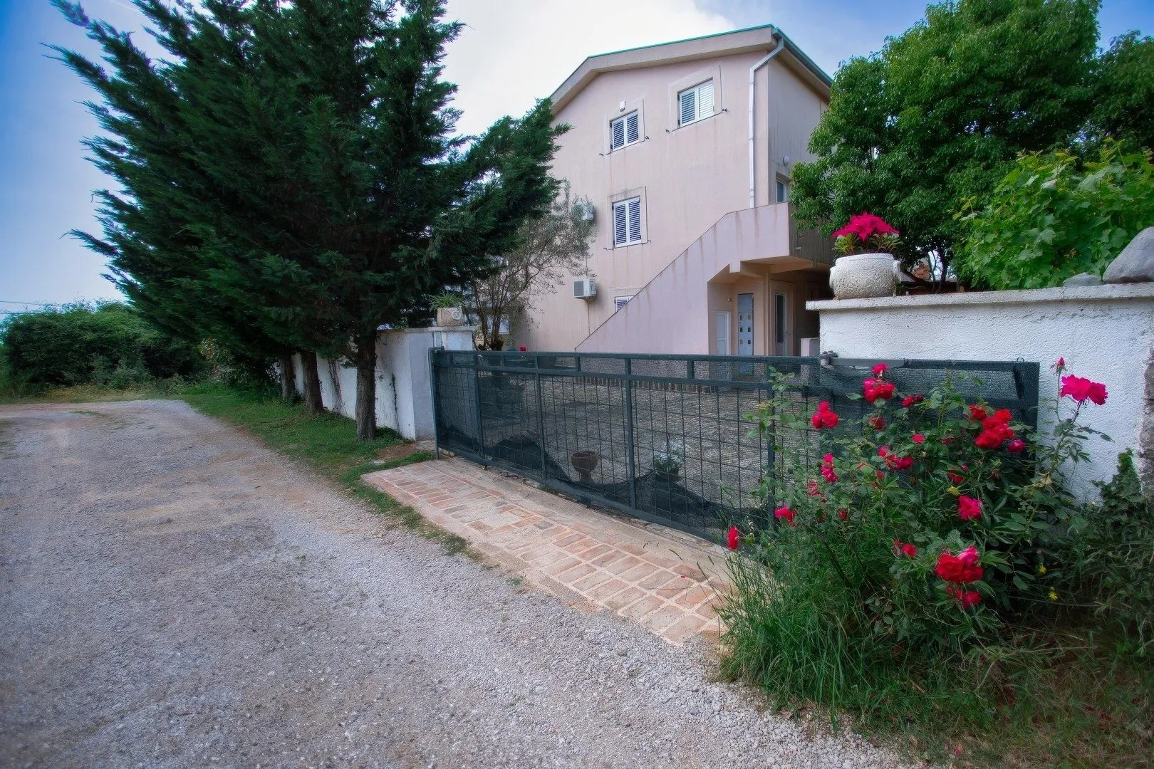 Sale, house, 300m², Krimovica, Kotor