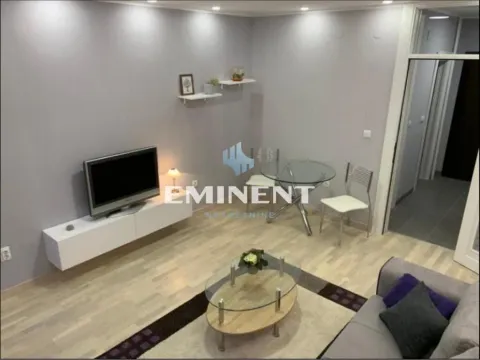 Izdavanje, jednosoban stan, 27m², Kalenić Pijaca, Vračar Sve Podlokacije - image 3