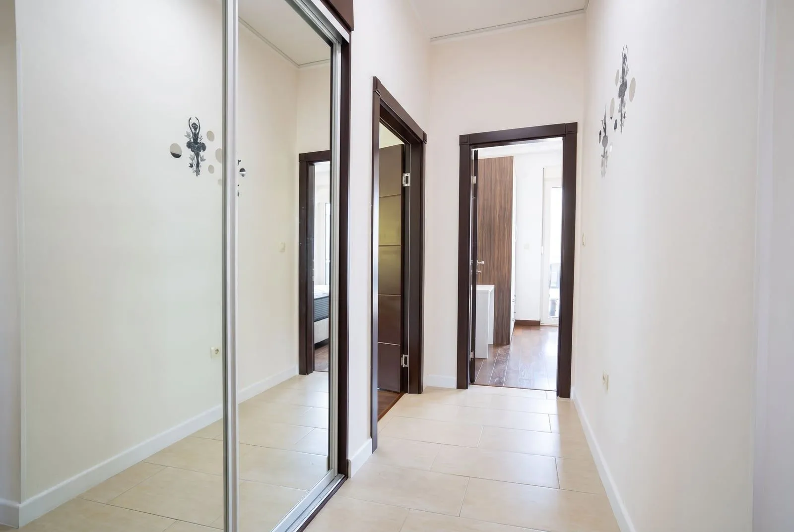 Prodaja, trosoban stan, 89m², Bečići, Budva