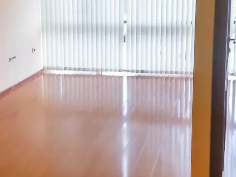 Izdavanje, poslovni prostor, 42m², Centar, Podgorica - image 1