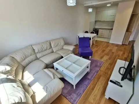 Rent, one bedroom apartment, 48m², Centar, Bar - image 1