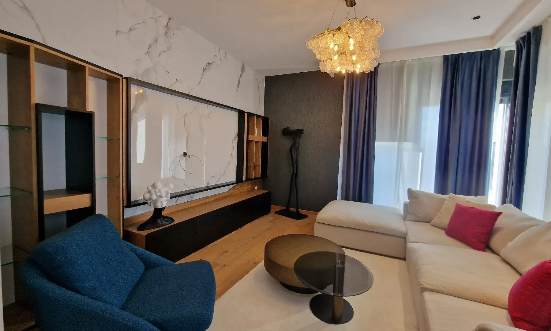 Sale, two bedroom apartment, 135m², Bečići, Budva
