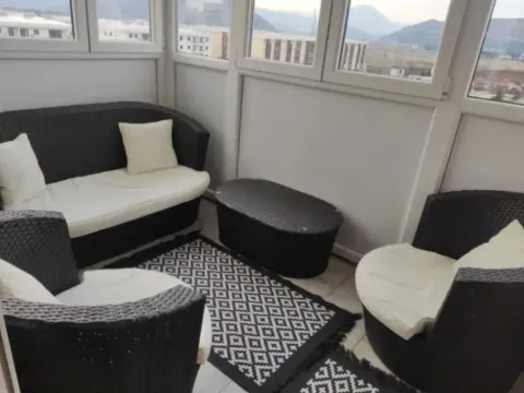 Izdavanje, jednosoban stan, 53m², City Kvart, Podgorica - image 12