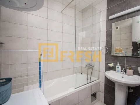 Izdavanje, dvosoban stan, 70m², Donja Gorica, Podgorica - image 23