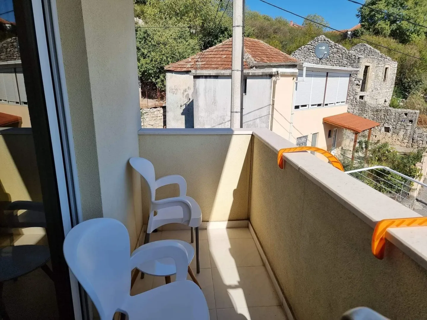 Izdavanje, jednosoban stan, 35m², Momišići, Podgorica