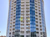 Izdavanje, trosoban stan, 184m², Budva, Crna Gora - image 1