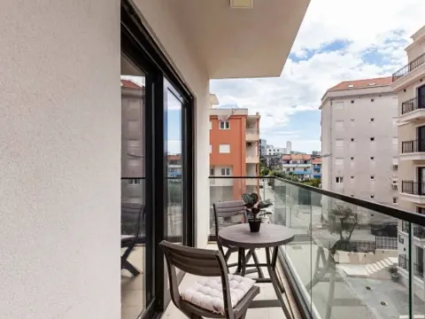 Prodaja, dvosoban stan, 84m², Bečići, Budva - image 5