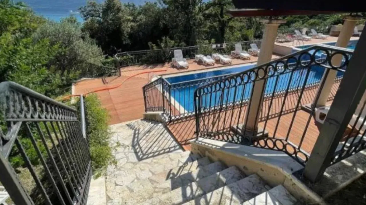Sale, two bedroom apartment, 75m², Herceg Novi, Crna Gora