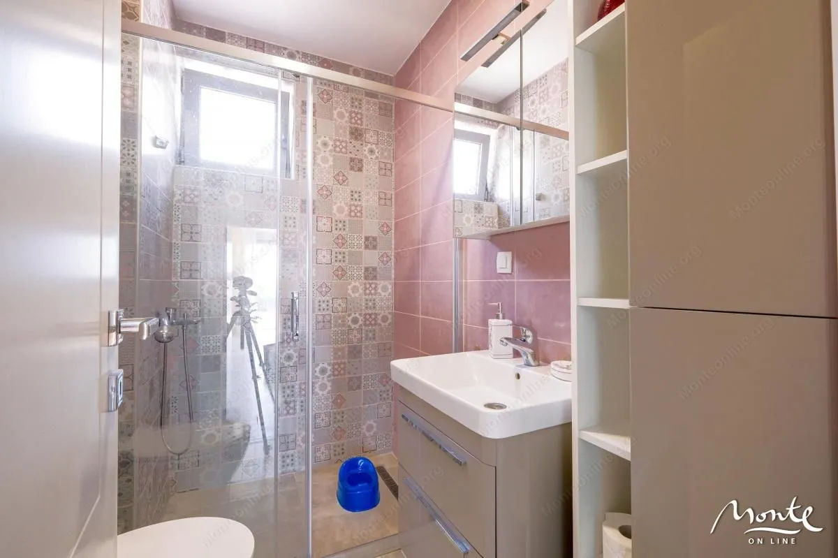 Sale, three bedroom apartment, 116m², Tivat, Crna Gora