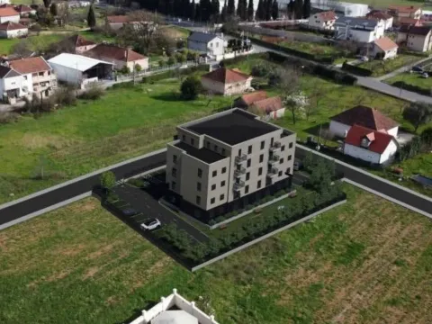 Prodaja, trosoban stan, 88m², Tološi, Podgorica - image 3