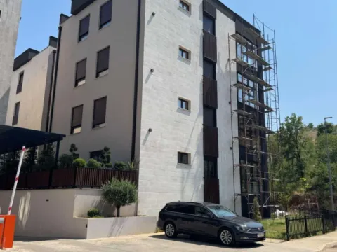 Prodaja, trosoban stan, 139m², Donja Gorica, Podgorica