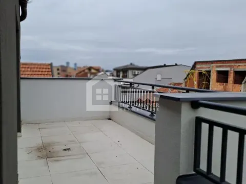 Prodaja, trosoban stan, 92m², Autokomanda, Voždovac Sve Podlokacije - image 5