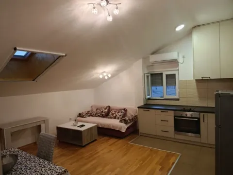 Rent, two bedroom apartment, 55m², Kava, Tivat