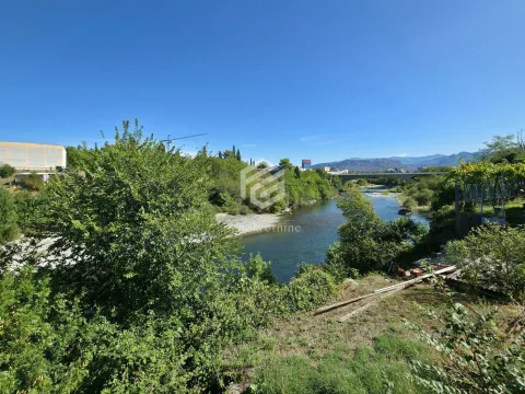 Sale, house, 343m², Zabjelo, Podgorica - image 9