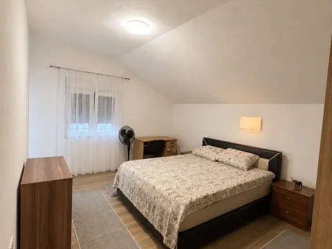 Rent, two bedroom apartment, 90m², Donja Gorica, Podgorica - image 11