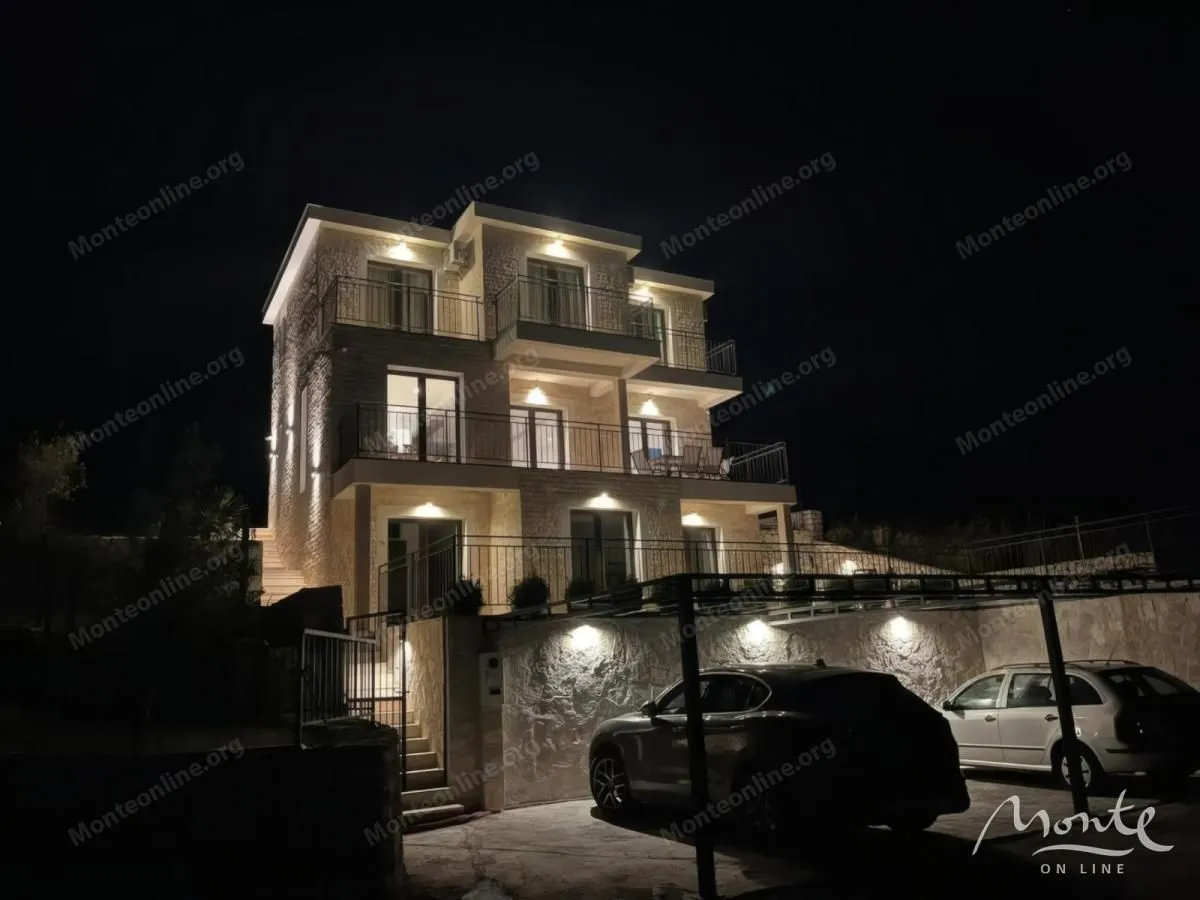 Prodaja, kuća, 203m², Reževići, Budva