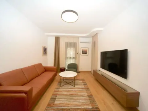 Izdavanje, jednosoban stan, 47m², City Kvart, Podgorica - image 2