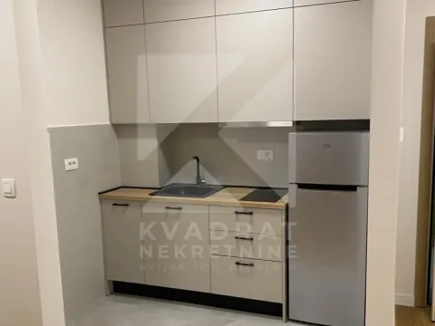 Izdavanje, jednosoban stan, 40m², Central Point, Podgorica - image 6