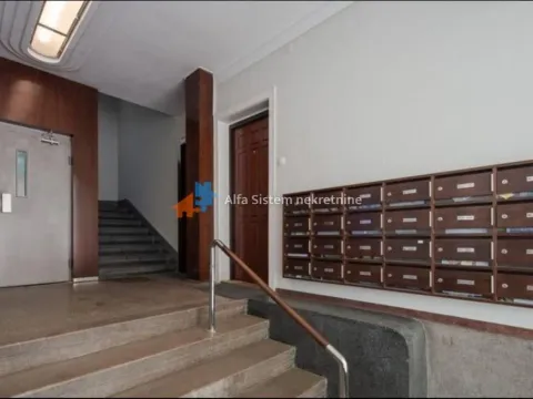 Rent, three bedroom apartment, 130m², Kosančićev Venac, Beograd - image 18