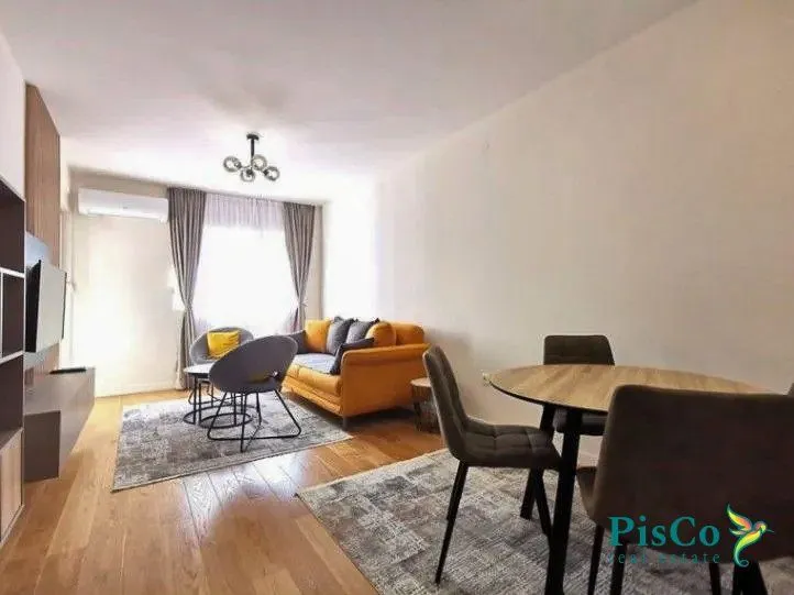 Izdavanje, jednosoban stan, 47m², Central Point, Podgorica