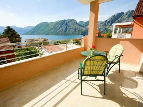 Izdavanje, ugostiteljski objekat, 500m², Dobrota, Kotor - image 7