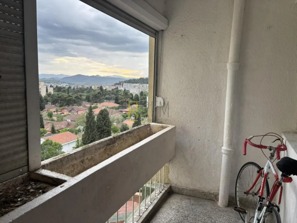 Prodaja, jednosoban stan, 47m², Baston, Podgorica