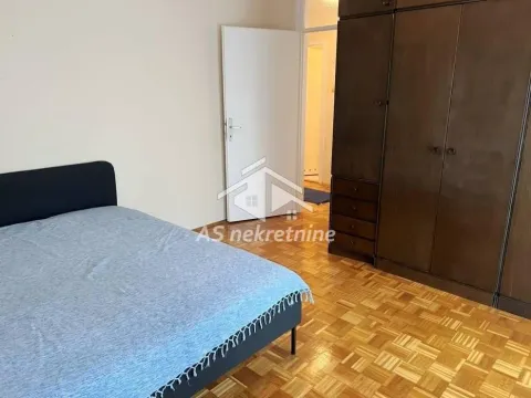Rent, three bedroom apartment, 88m², Vračar Sve Podlokacije, Beograd - image 11