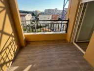 Izdavanje, trosoban stan, 92m², Šušanj, Bar - image 2