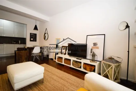 Rent, two bedroom apartment, 75m², Gorica C, Podgorica - image 6