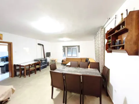 Rent, house, 150m², Gornja Gorica, Podgorica - image 3