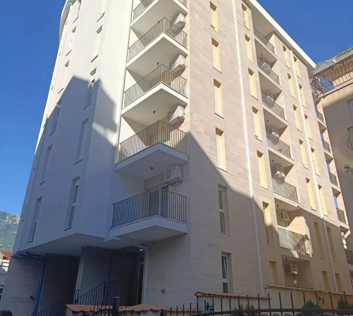 Sale, two bedroom apartment, 65m², Centar, Budva