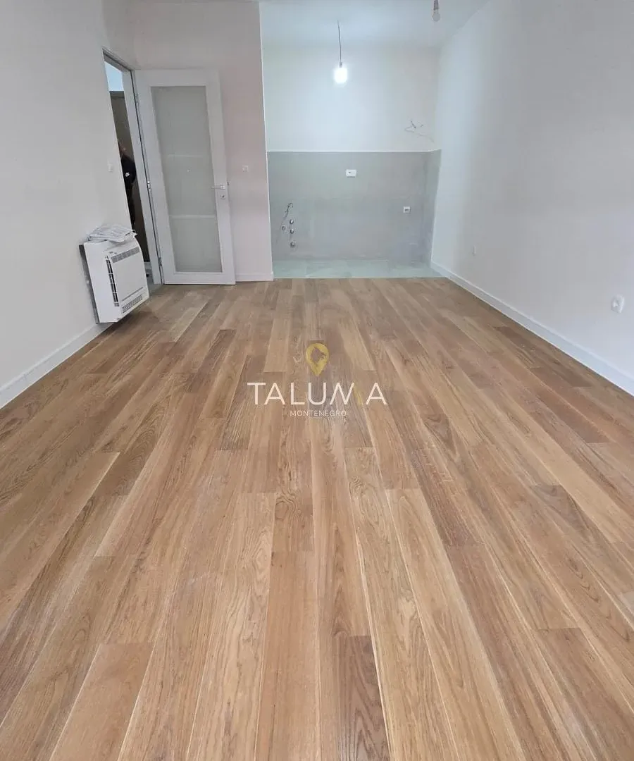 Izdavanje, jednosoban stan, 48m², City Kvart, Podgorica