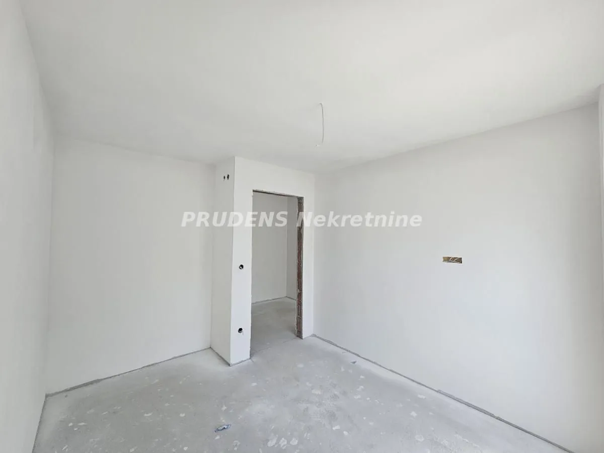 Prodaja, dvosoban stan, 53m², Banovo Brdo, Beograd