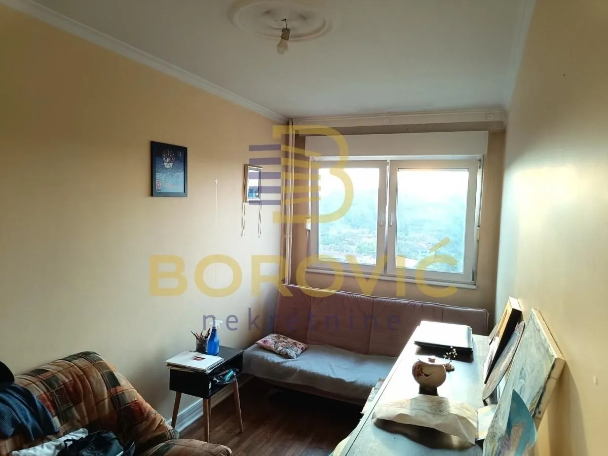 Prodaja, dvosoban stan, 66m², Kanarevo Brdo, Beograd