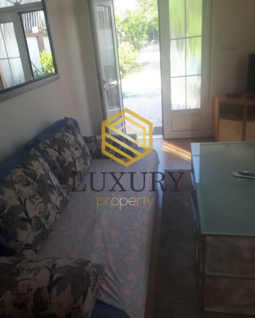 Izdavanje, jednosoban stan, 45m², Stari Aerodrom, Podgorica