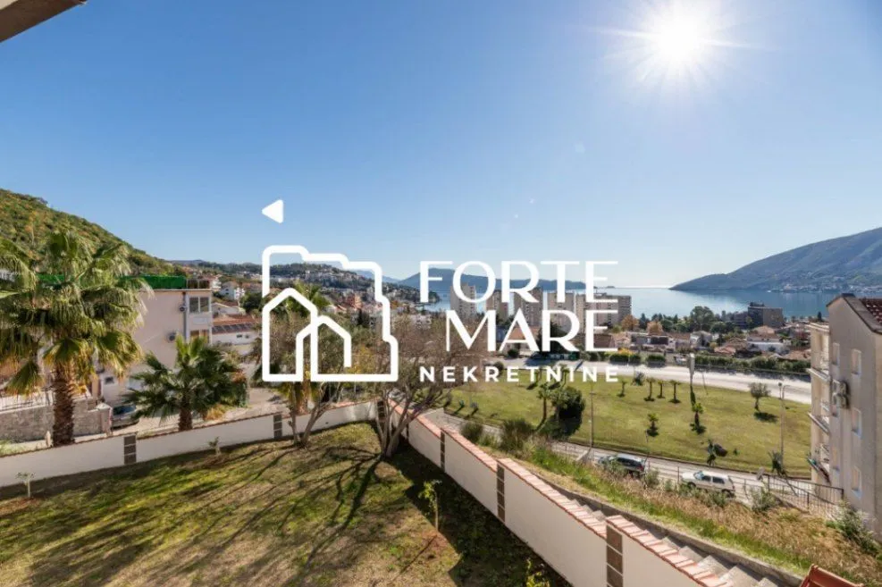 Prodaja, kuća, 230m², Igalo-Petlja, Herceg Novi
