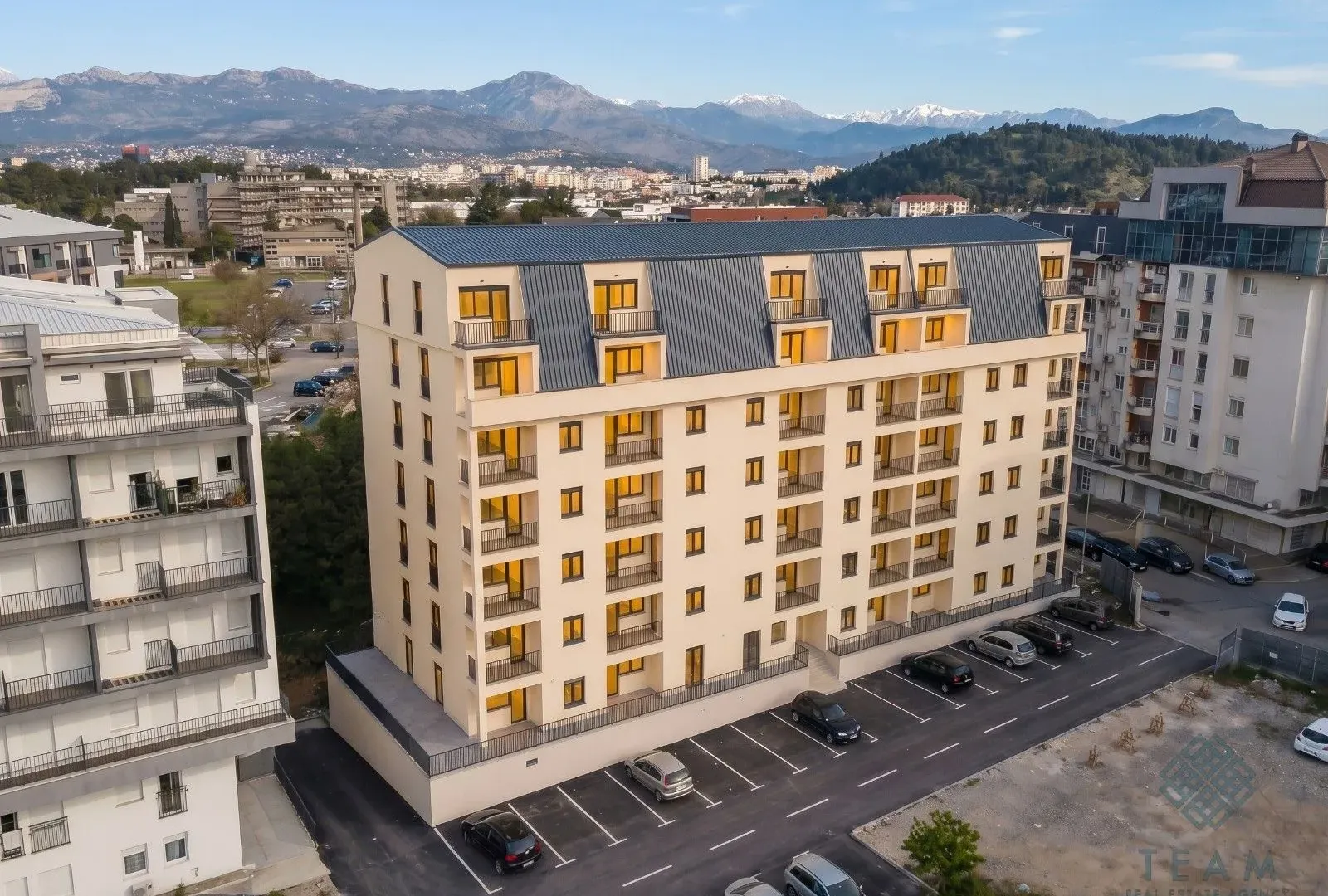 Prodaja, dvosoban stan, 53m², Central Point, Podgorica