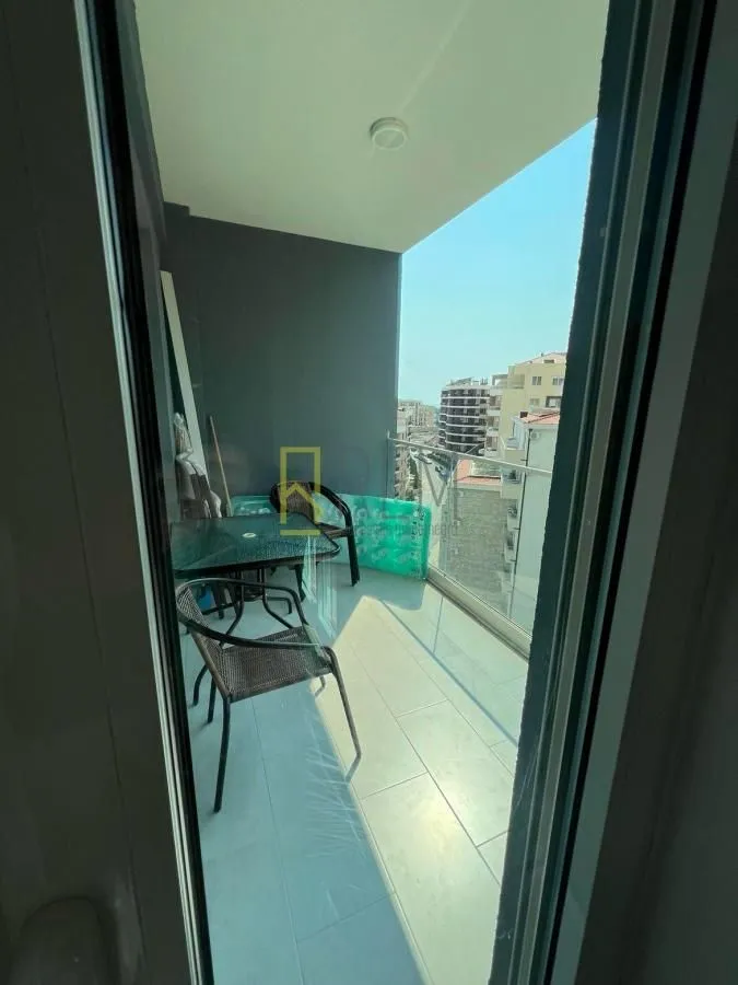 Sale, two bedroom apartment, 90m², Bečići, Budva