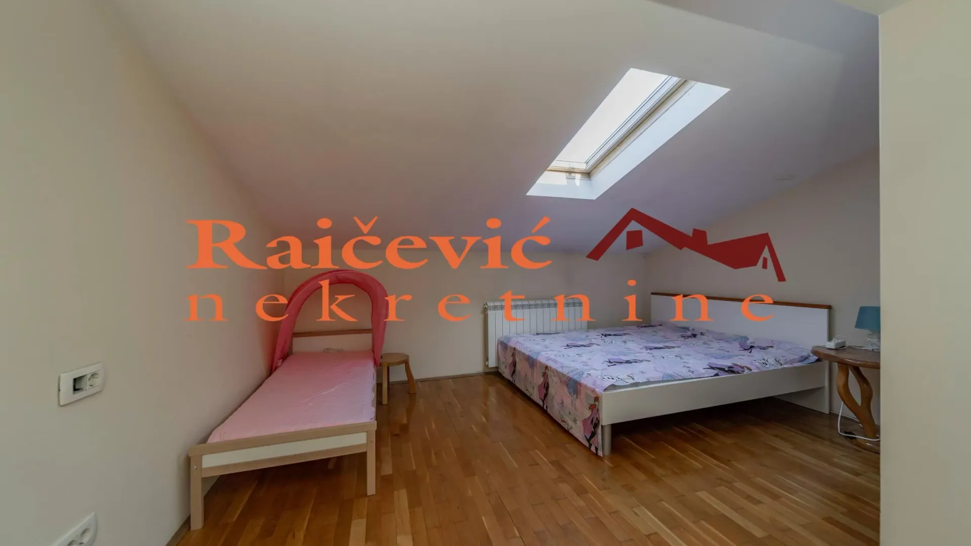 Sale, four bedroom apartment, 160m², Zvezdara Sve Podlokacije, Beograd