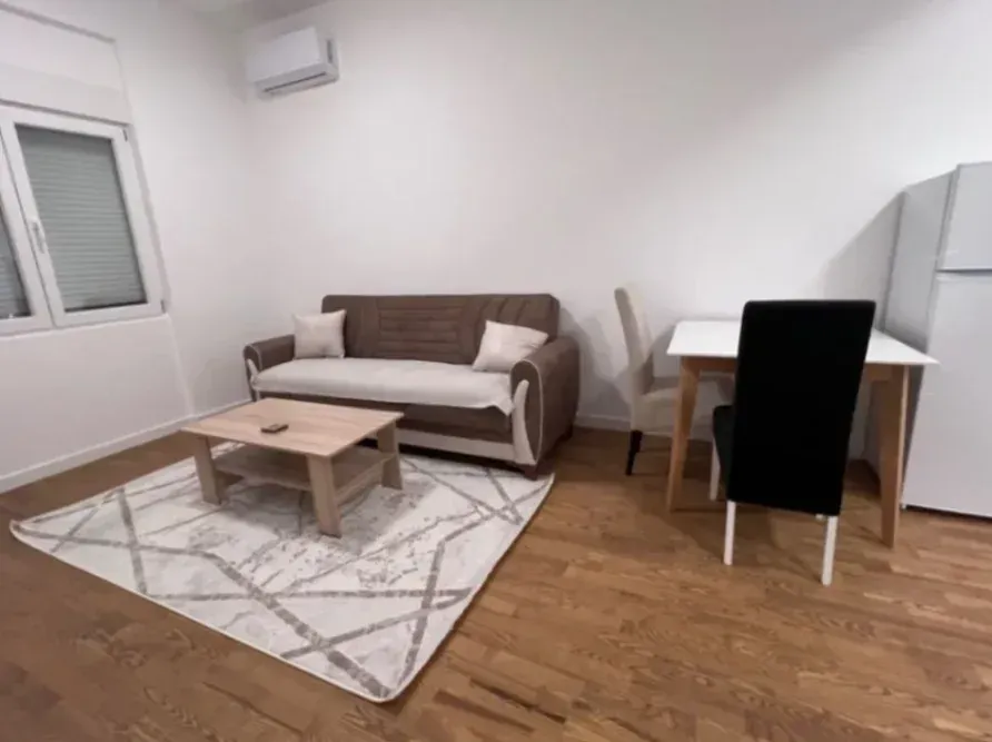 Izdavanje, jednosoban stan, 42m², Zabjelo, Podgorica