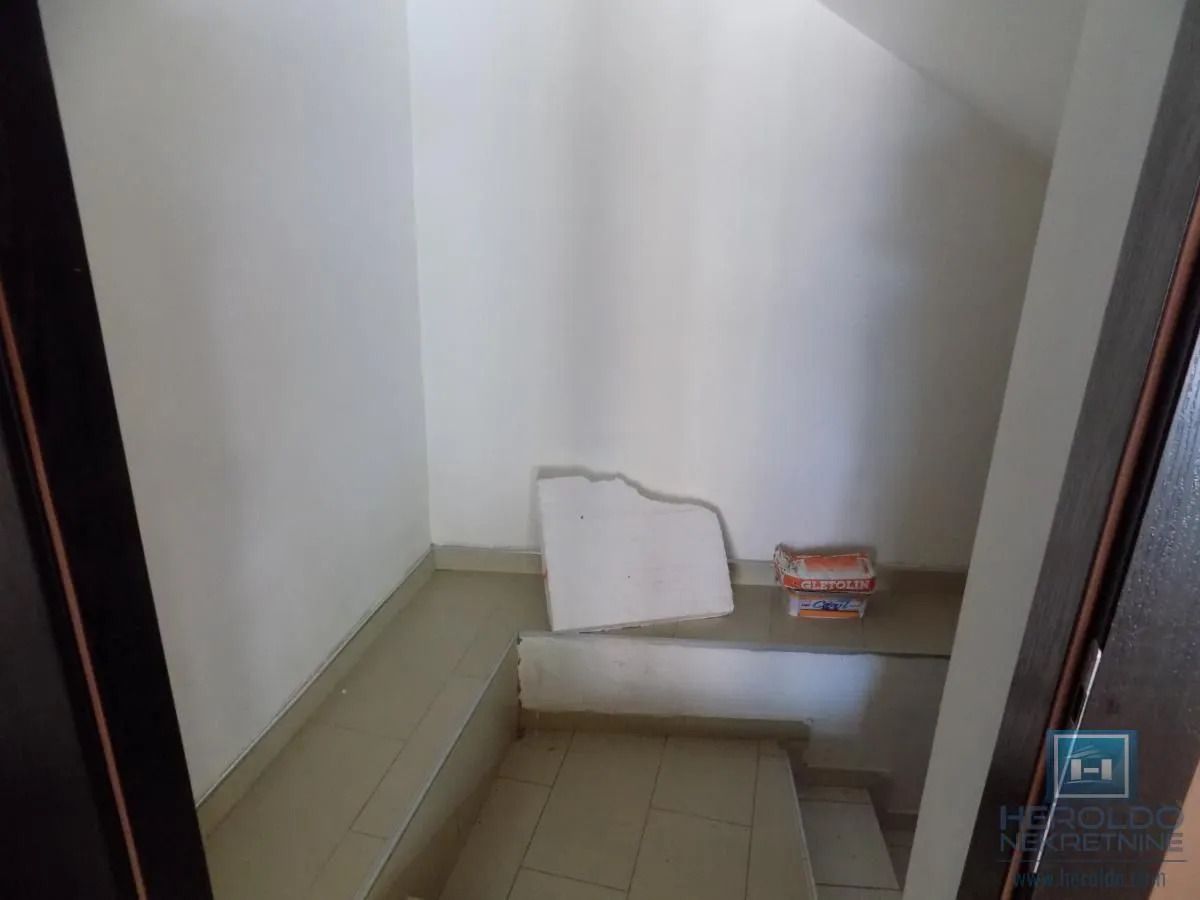 Rent, office space, 210m², Centar, Paraćin