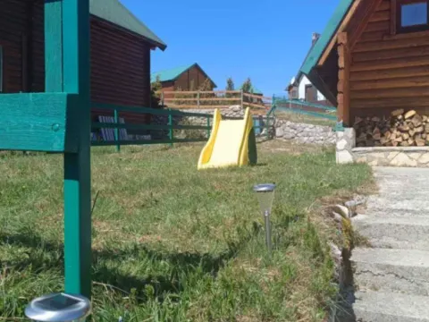 Izdavanje, kuća, 65m², Borje, Žabljak - image 7