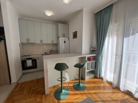 Izdavanje, jednosoban stan, 50m², Budva, Crna Gora - image 7