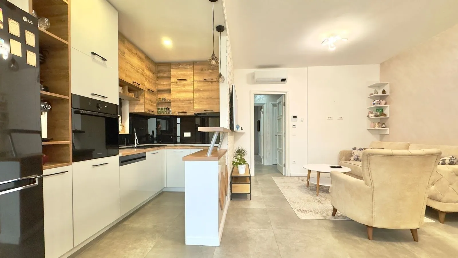 Rent, three bedroom apartment, 78m², Kava, Tivat
