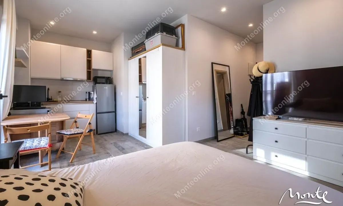 Sale, studio apartment, 24m², Tivat, Crna Gora